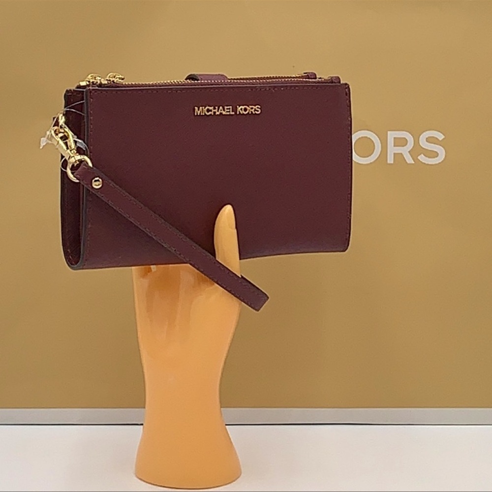 MICHAEL KORS LG DOUBLE ZIP WRISTLET DARK CHERRY MERLOT MULBERRY PHONE HOLDER NWT - Picture 5 of 16